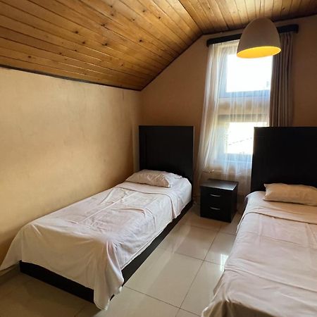 Duma Hotel Tbilisi Ngoại thất bức ảnh
