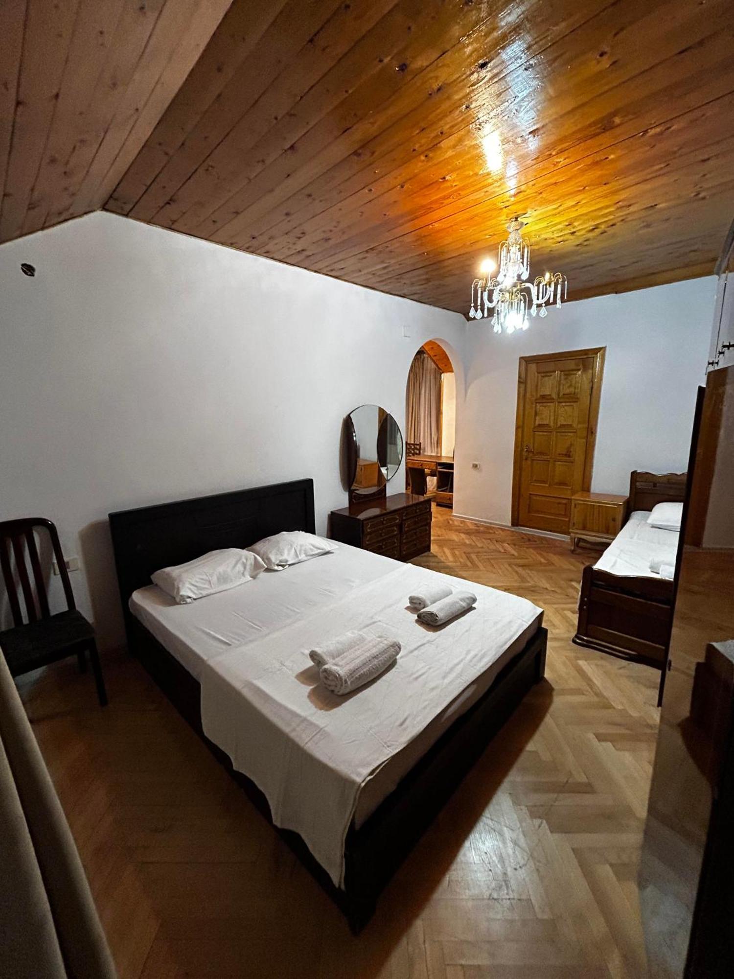 Duma Hotel Tbilisi Ngoại thất bức ảnh