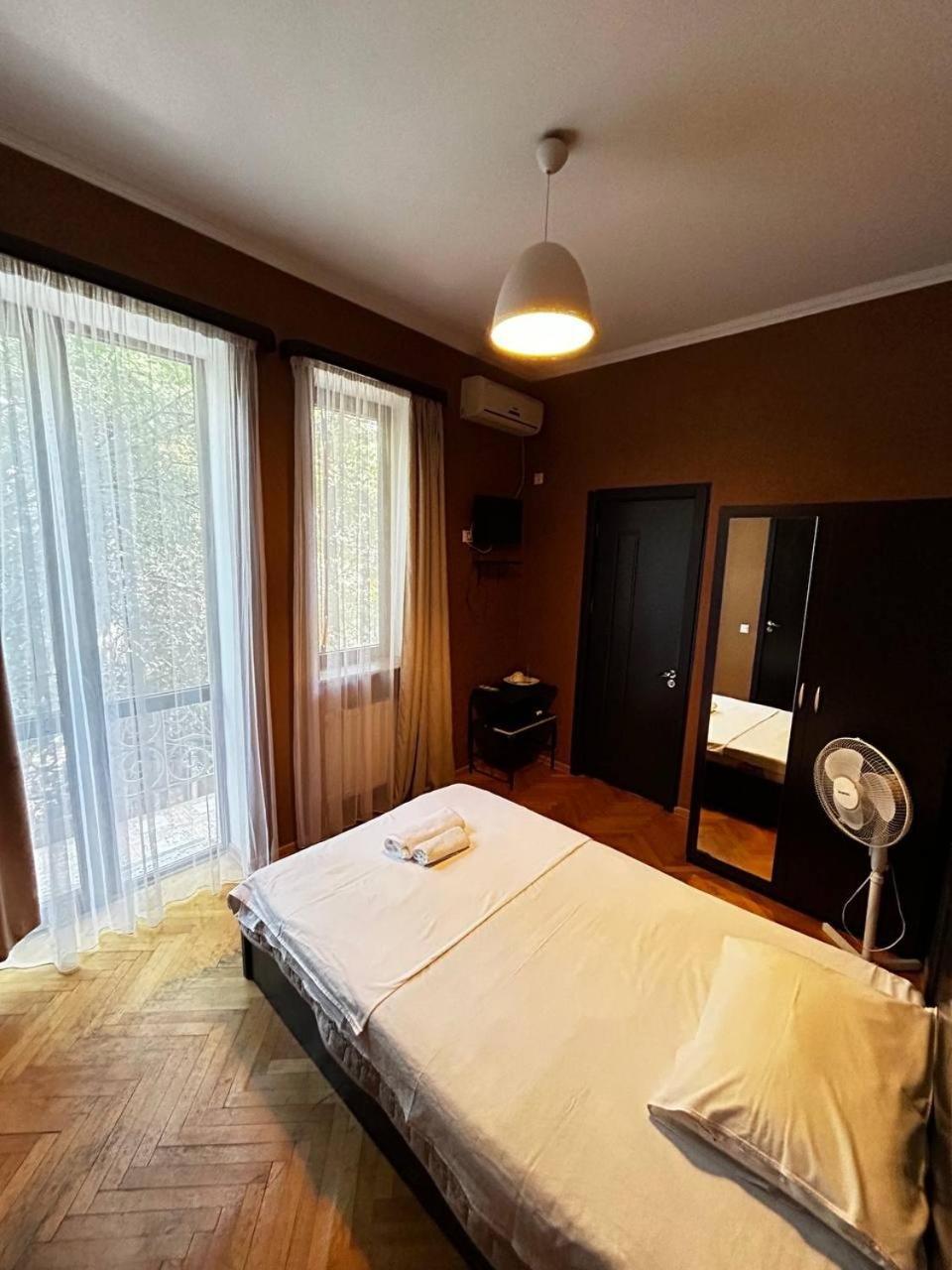 Duma Hotel Tbilisi Ngoại thất bức ảnh