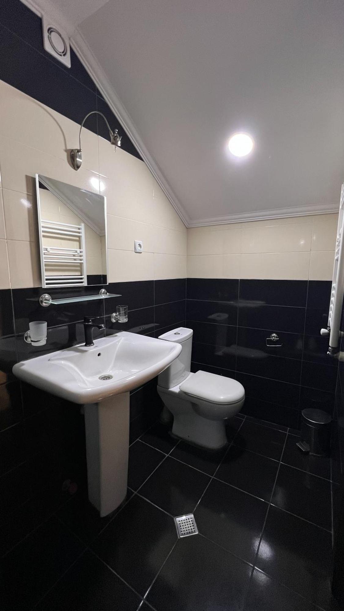 Duma Hotel Tbilisi Ngoại thất bức ảnh